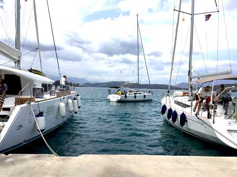 docking yacht single handed